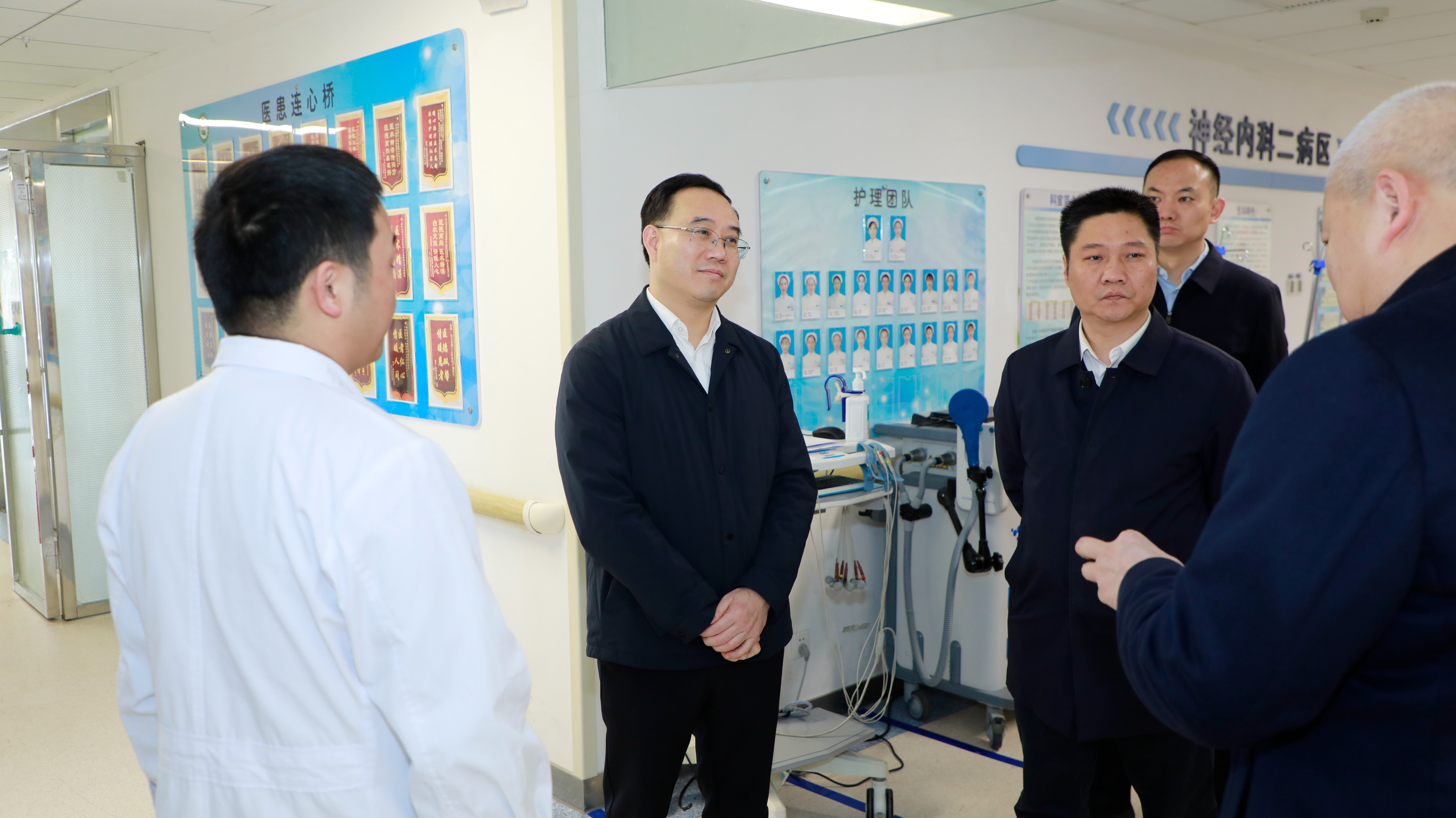 春节前夕 王云甫一行赴湖北省第三人民医院看望慰问一线工作人员